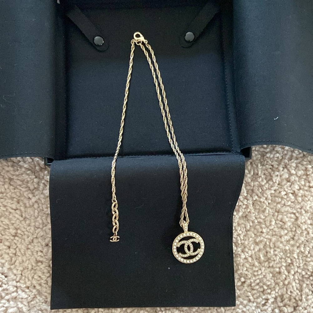 Authentic Chanel fashion necklace